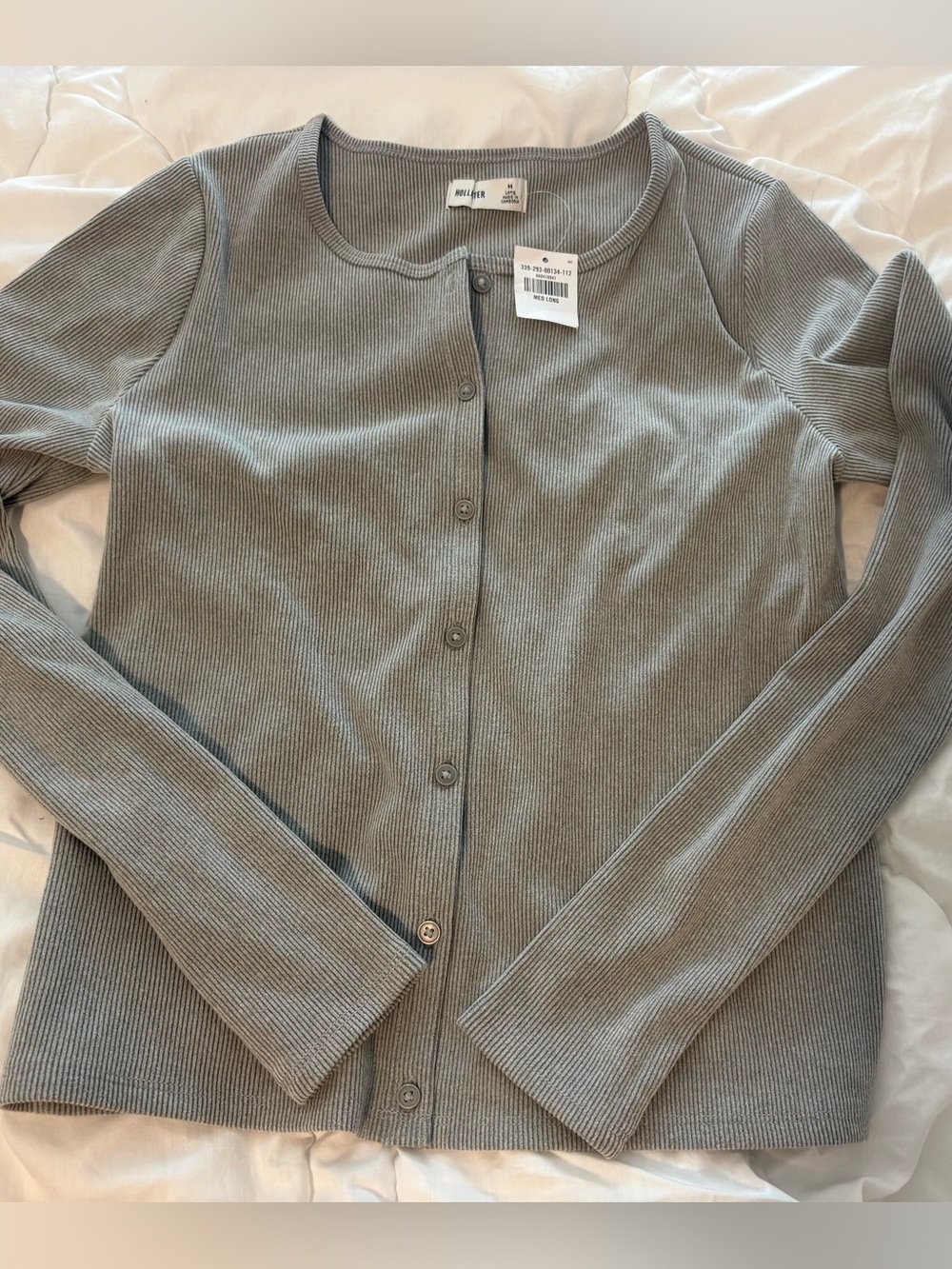 Hollister Womens Light Gray Ribbed Button-Up Sweater in Medium